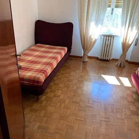 La Casa Di Loris Apartament *